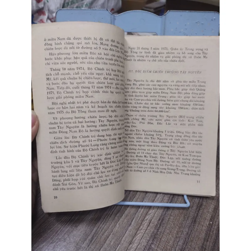 Sách: Chiến dịch tiếng công Tây Nguyên xuân 1975 - Bộ Quốc Phòng (A2) 999383