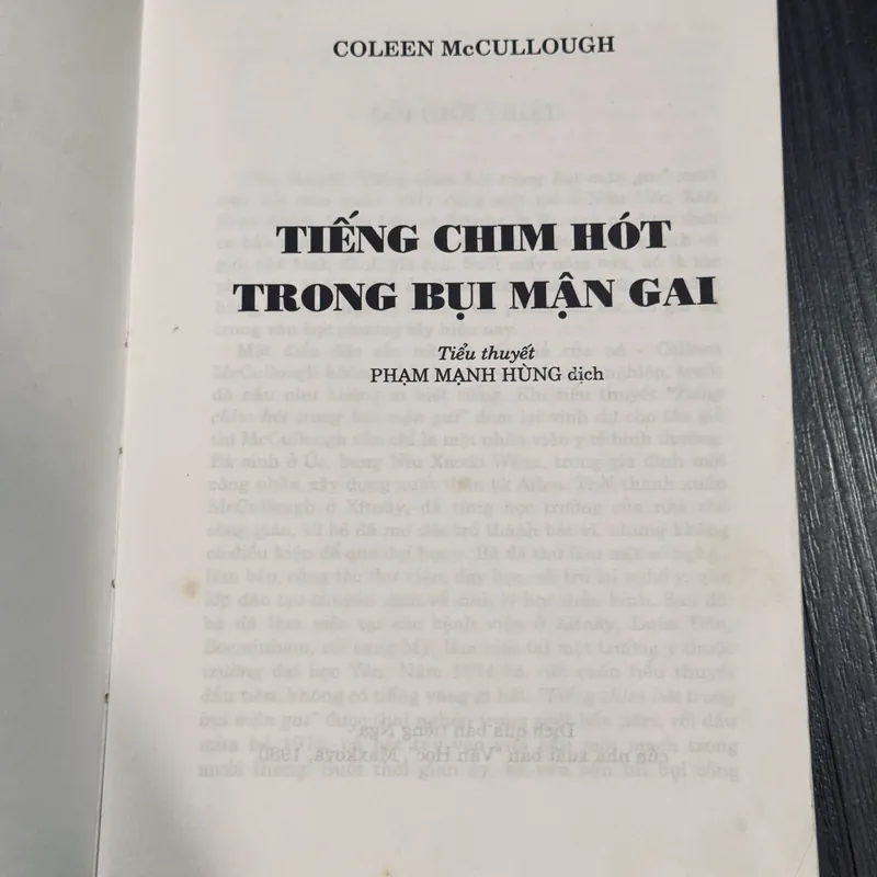 Tiếng chim hót trong bụi mận gai 588660