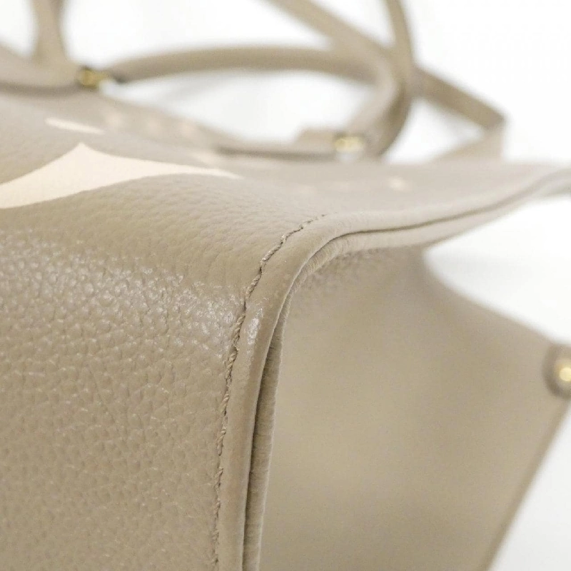 Túi Louis Vuitton Monogram Bicolor OnTheGo MM M45494 616484