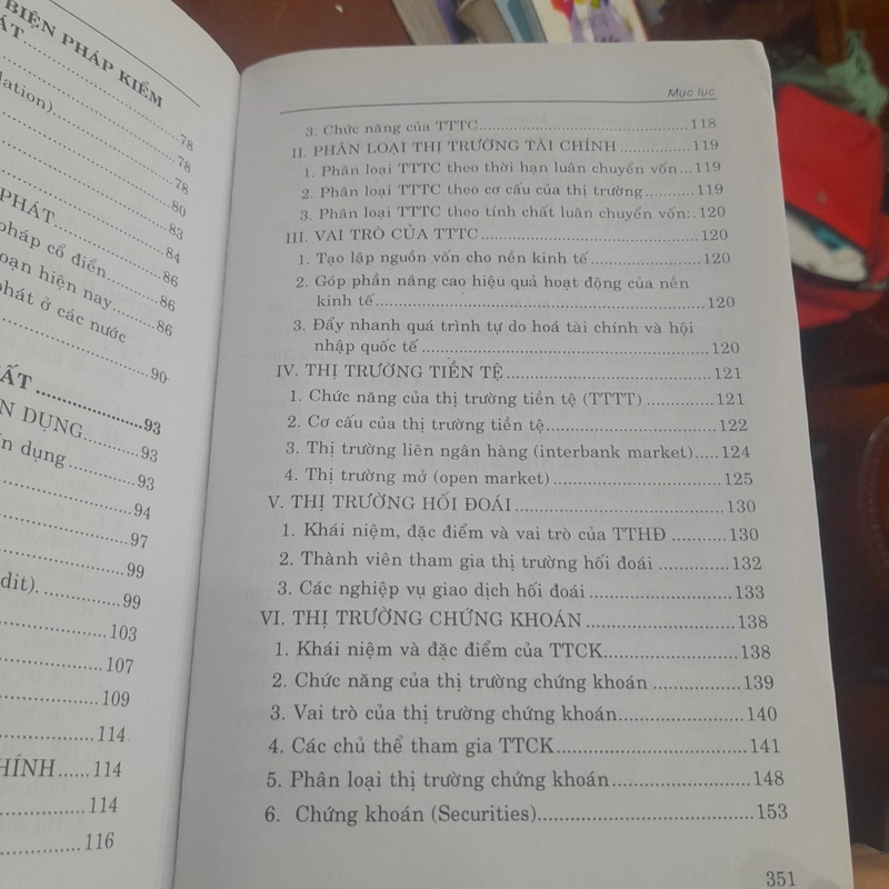 TIỀN TỆ NGÂN HÀNG 464279