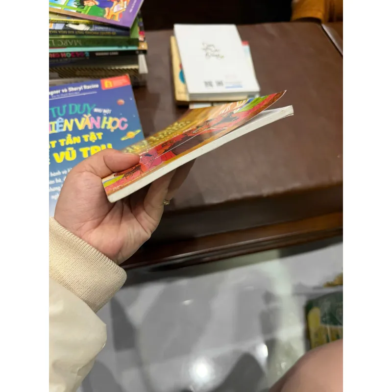 Lịch Sử Việt Nam Bằng Tranh – Tập 8: Nước Vạn Xuân- K4 1018681