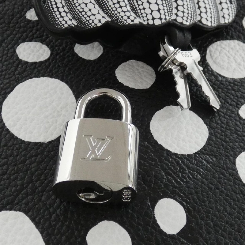 Túi xách vai Louis Vuitton Monogram Empreinte (LV X KY) Marshmallow 2023RT M46391 - Hàng hiệu Chính hãng 767233