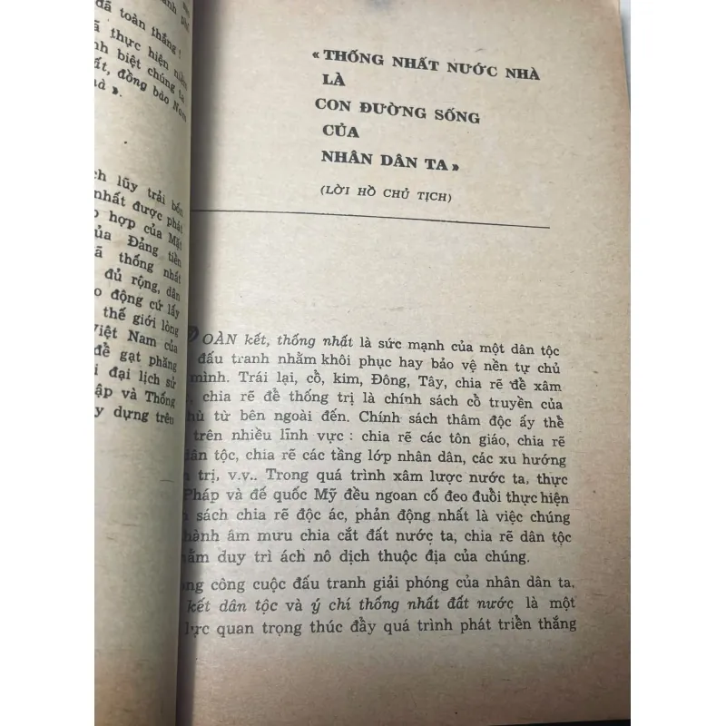SÁCH NƯỚC VIỆT NAM LÀ MỘT - DÂN TỘC VIỆT NAM LÀ MỘT 783255