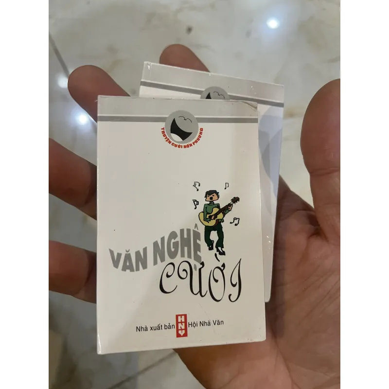 Văn nghệ cười  730548