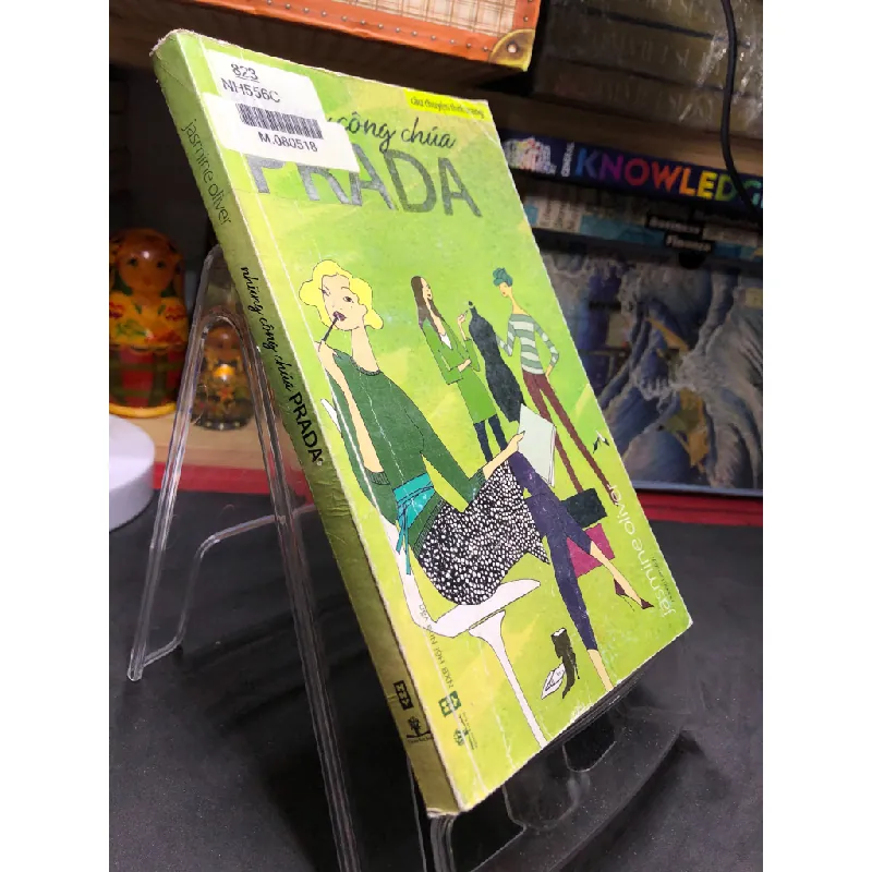 Những công chúa Prada 2009 mới 75% ố bẩn nhẹ Jasmine Oliver HPB0906 SÁCH VĂN HỌC Blogmeo21025 581296