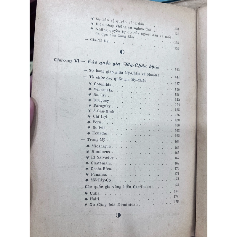 Lịch sử chính trị và bang giao quốc tế - Hoàng Ngọc Thành 366397