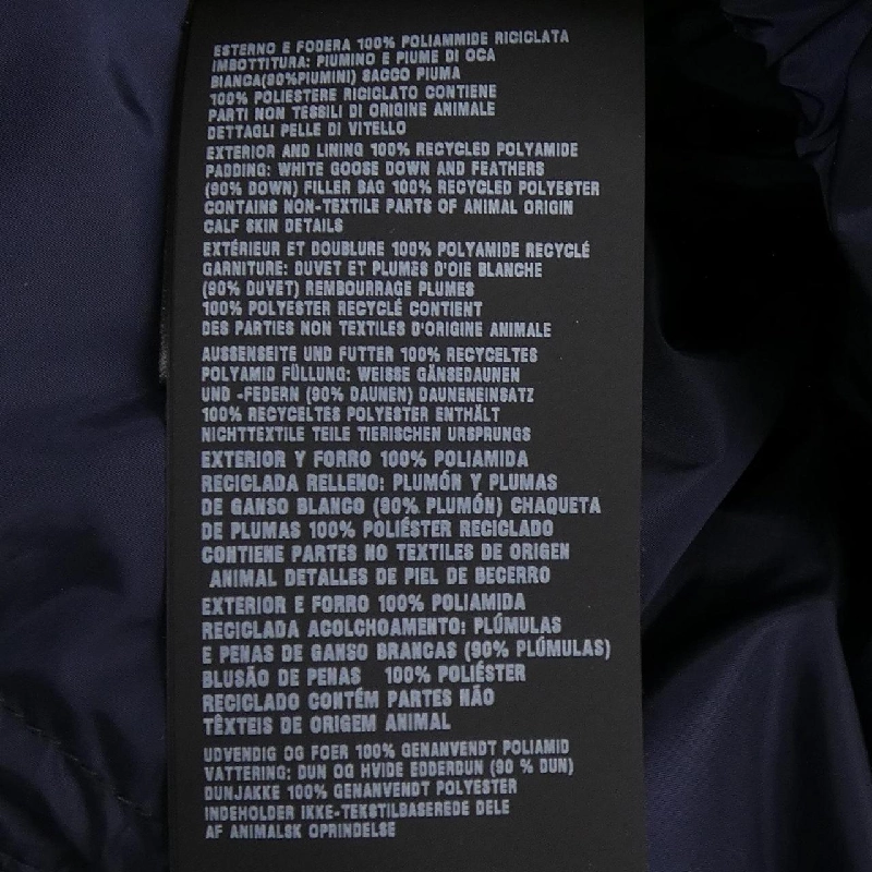 Áo khoác lông vũ PRADA với logo hình tam giác 29F430 S192 1WQ9 - Hàng hiệu Chính hãng 821596