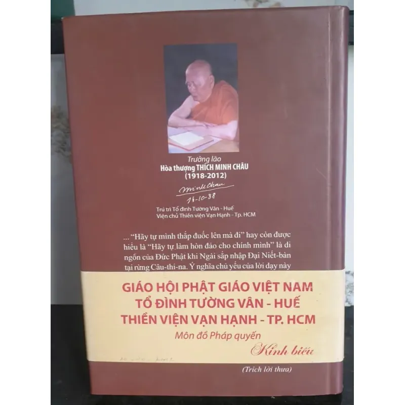 Sách Hãy Tự Mình Thắp Đuốc Lên Mà Đi - Thích Minh Châu% 688908
