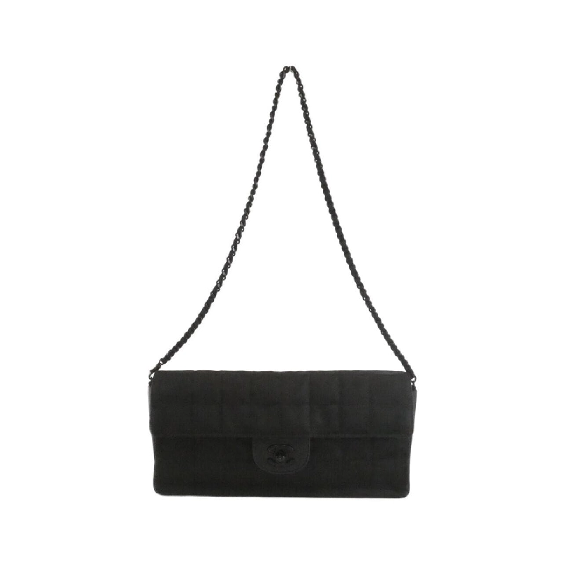 Túi đeo vai Chanel Travel Line 15316 608256