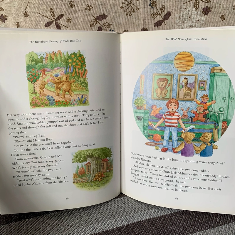 Sách tranh Treasury of Teddy Bear Tales, bìa cứng, Used, sờn gáy, mép 366255