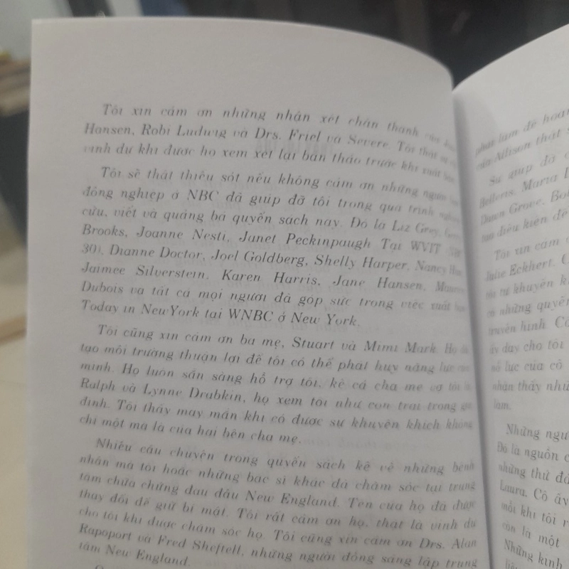 David Ryan Marks, M.D. - Nuôi con NÊN NGƯỜI trong MỘT THẾ GIỚI PHỨC TẠP 386447