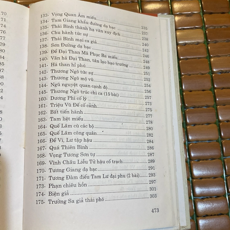 249 BÀI THƠ CHỮ HÁN NGUYỄN DU, BẢN BÌA CỨNG (XB 2003) 526414