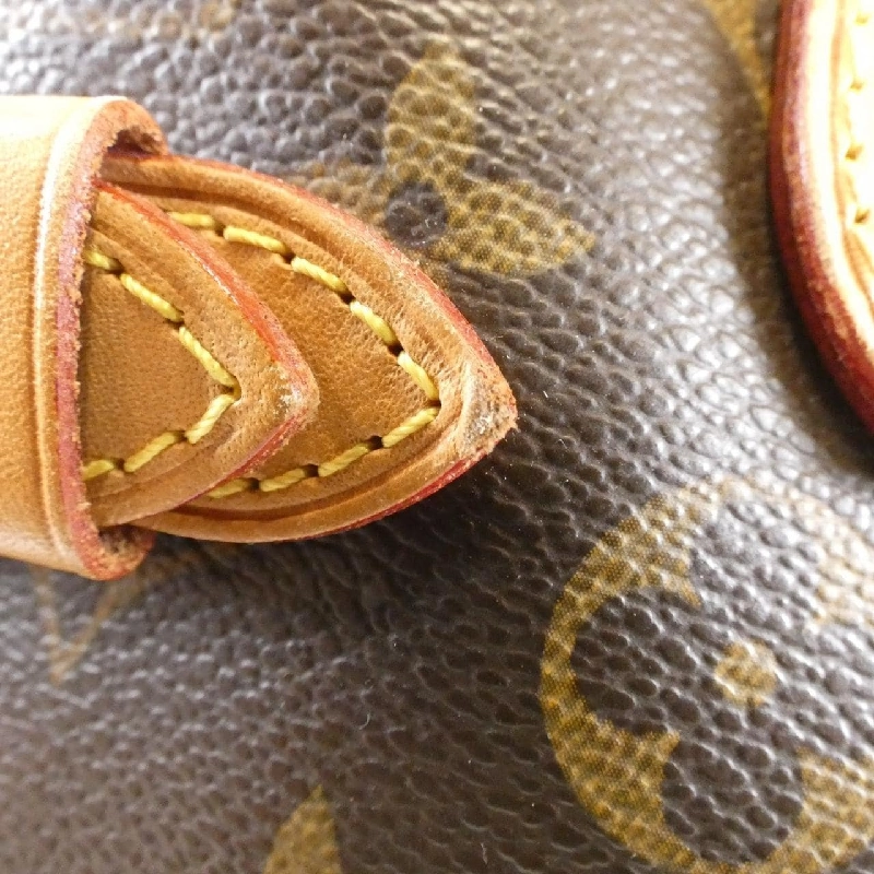 Túi xách vai Louis Vuitton Monogram Batignolles Vertical M51153 610981