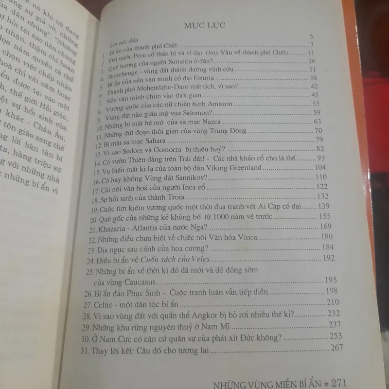 NHỮNG VÙNG MIỀN BÍ ẨN (Đoàn Tử Huyến chủ biên) 674260