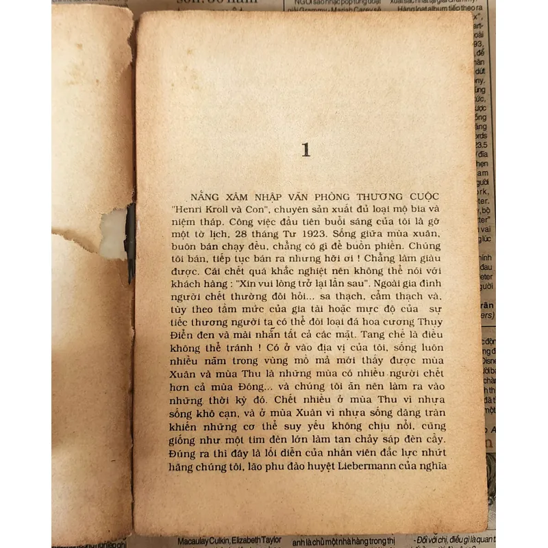 BIA MỘ ĐEN & BẦY DIỀU HÂU GÃY CÁNH - Erich Maria Remarque 727199