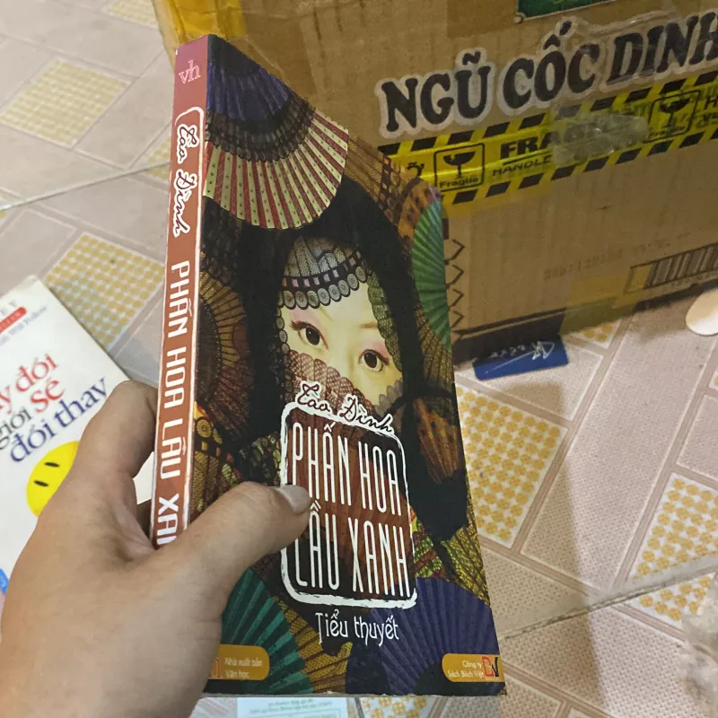 Phấn hoa lầu xanh 783072