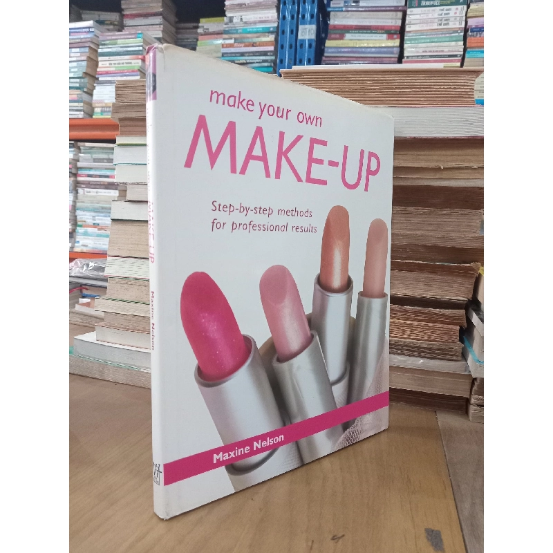 Make your own make-up - Maxine Nelson 1026892