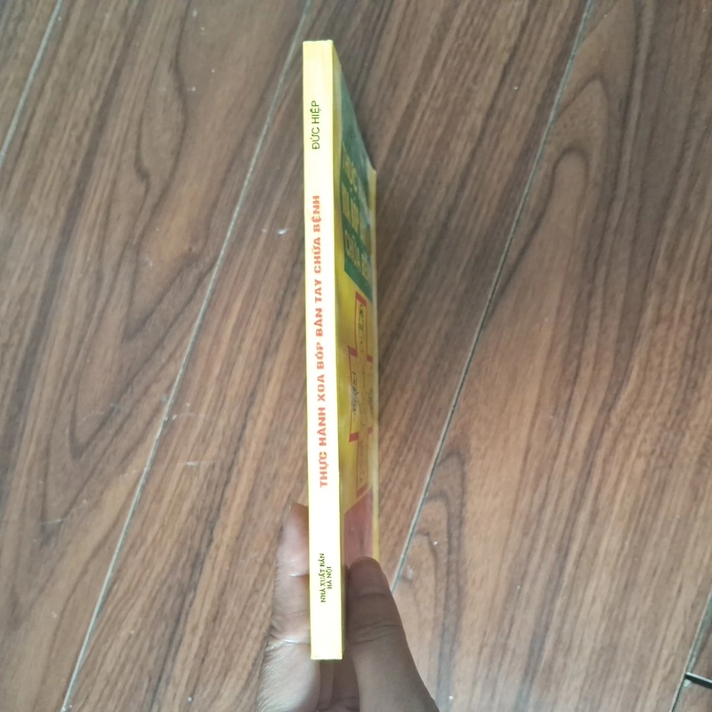 Thực hành xoa bóp bàn tay chữa bệnh 552002