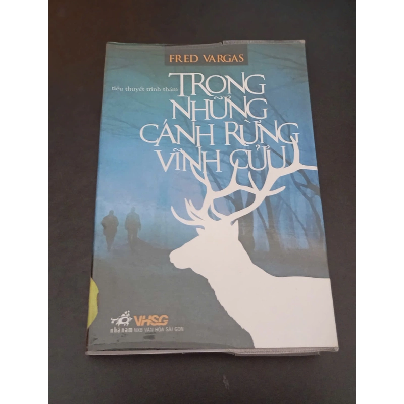 Trong những cánh rừng vĩnh cửu - Fred Vargas 331833
