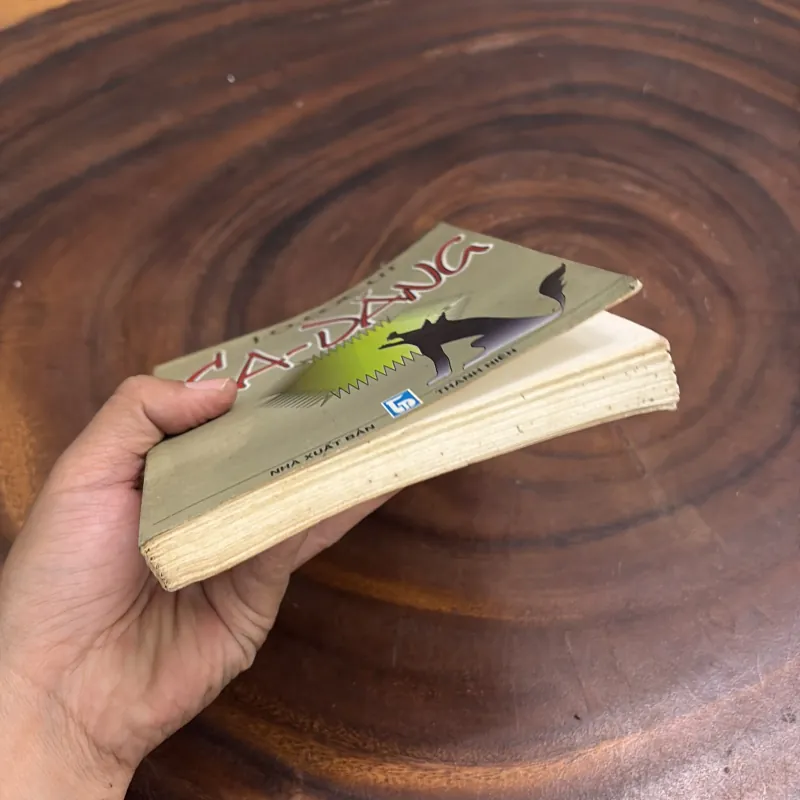 II Văn Học: Ca-Dăng - J.O.CỚC.ÚT - 2001 977196