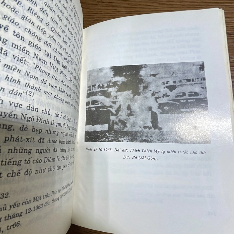 Phong trào Phật giáo miền nam Việt Nam năm 1963 XB 1999 Lê Cung 378378