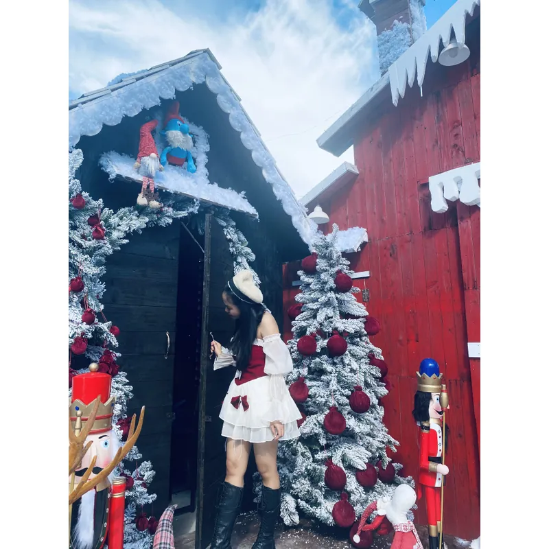 Đầm cúp đỏ trắng nữ dễ thương 740584