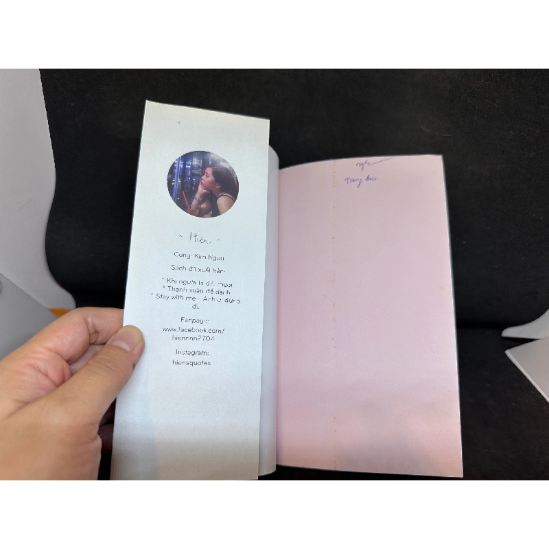 Anh Ấy Đã Không Nắm Tay Tôi, Hiên, Mới 90% (Kèm Phụ Kiện, Trang đầu ghi chữ), 2017 SBM2407 916497
