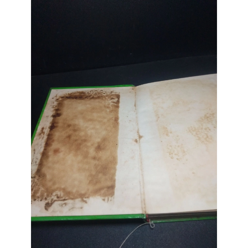 Tam Quốc Chí tập 2 (bìa cứng) La Quán Trung năm 1995 mới 70% ố vàng HCM0612 436889