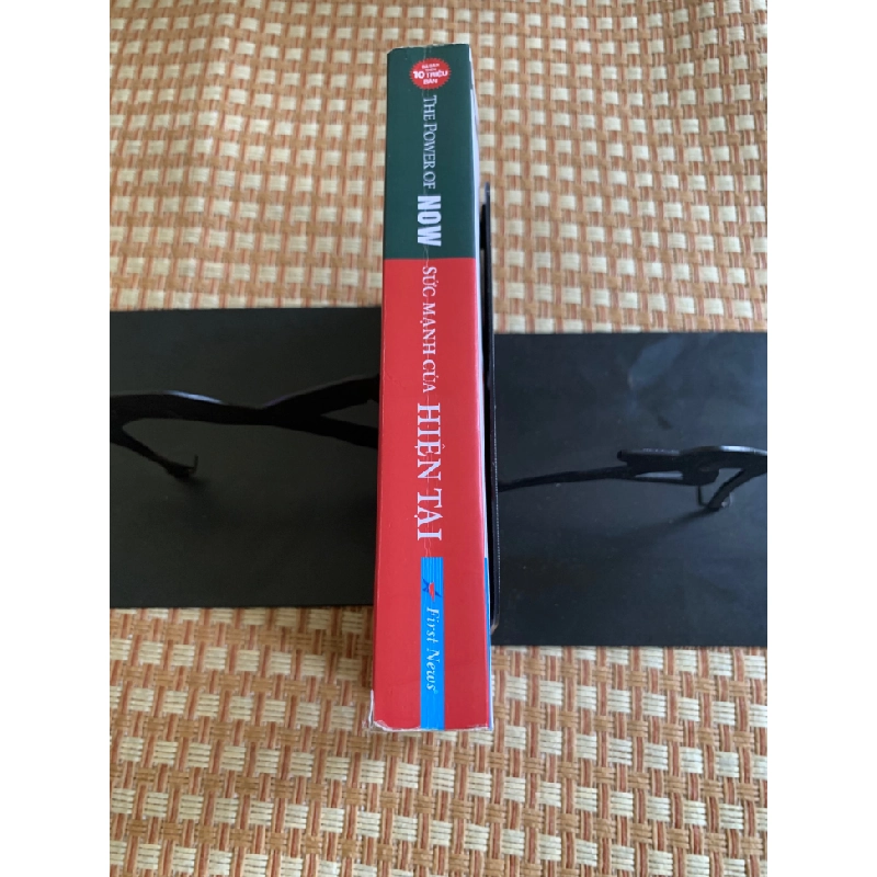Sức Mạnh Của Hiện Tại (Sách mới 80% 2018, NXB Tổng Hợp TpHCM) tác giả Eckhart Tolle- STB2905-Kỹ Năng Sống Oreka-Blogmeo 155058