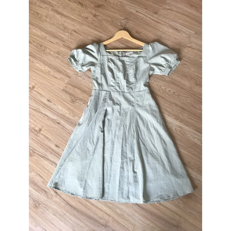 Đầm nữ Gumac size M màu xanh lá nhạt 736946