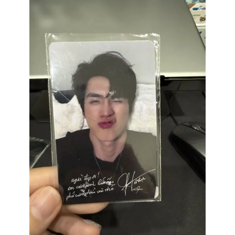 Card bo góc “Anh trai say hi” Vũ Thịnh (chính hãng tặng từ Concert) 745529