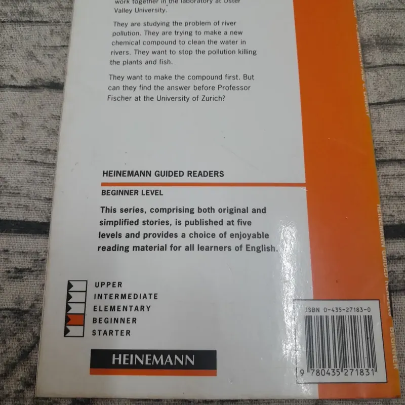 Heinemann guided readers series The Night Visitor. For beginner level 697481