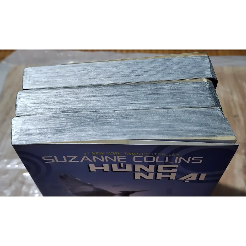 Bộ Đấu trường sinh tử 3c(sách mối gặm 1chút góc,nội dung đọc tốt 99%)-tặng Ông già&biển cả 791453