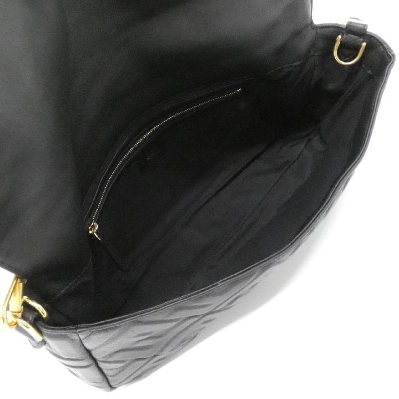 Túi Fendi Baguette Lớn 8BR771 A72V 619339