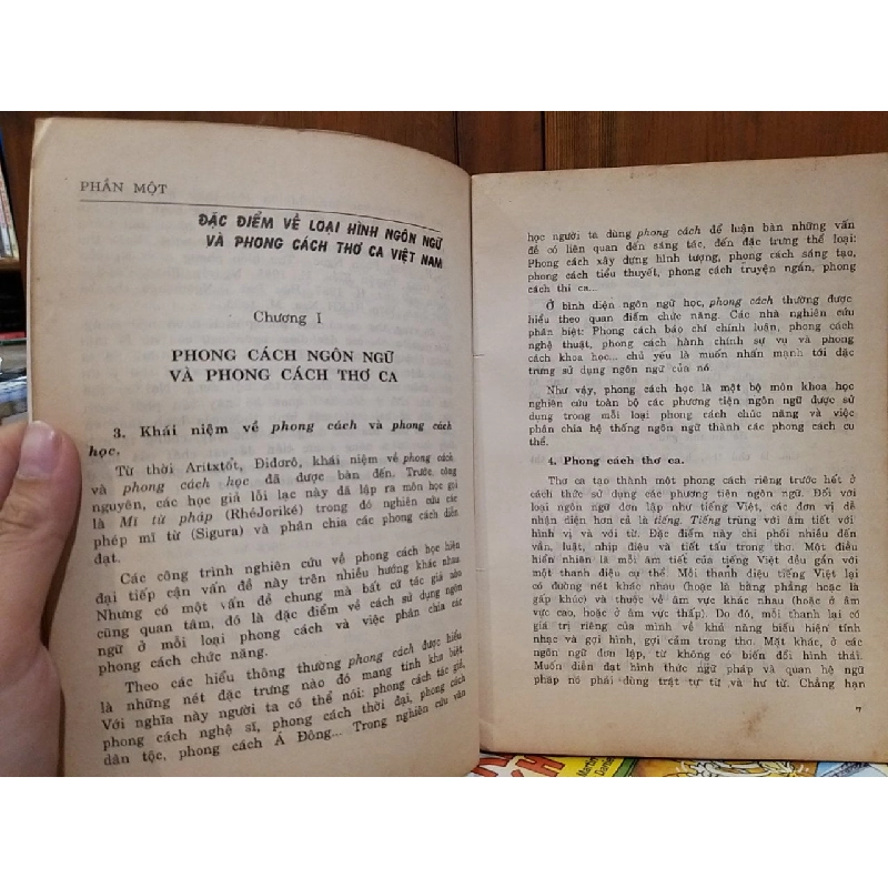 Ngôn ngữ thơ Việt Nam - Hữu Đạt 745246