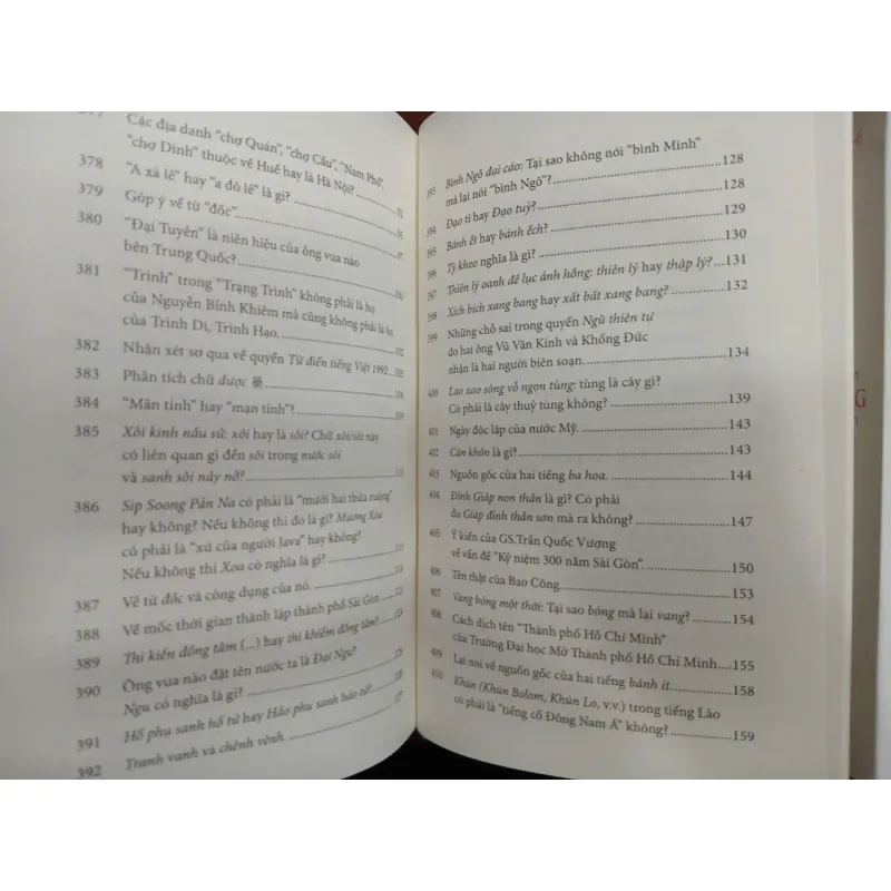 BỘ 4 TẬP CHUYỆN ĐÔNG CHUYỆN TÂY - AN CHI 682082