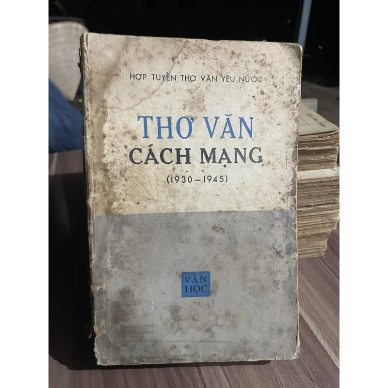 Thơ văn cách mạng 1920-1945 - khổ lớn  739388