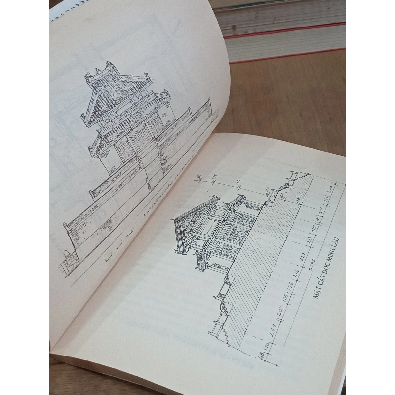 LE MAUSOLÉE DE L'EMPEREUR MINH MẠNG - EMPEROR MINH MẠNG'S MAUSOLEUM - Mai Khắc Ứng 748802