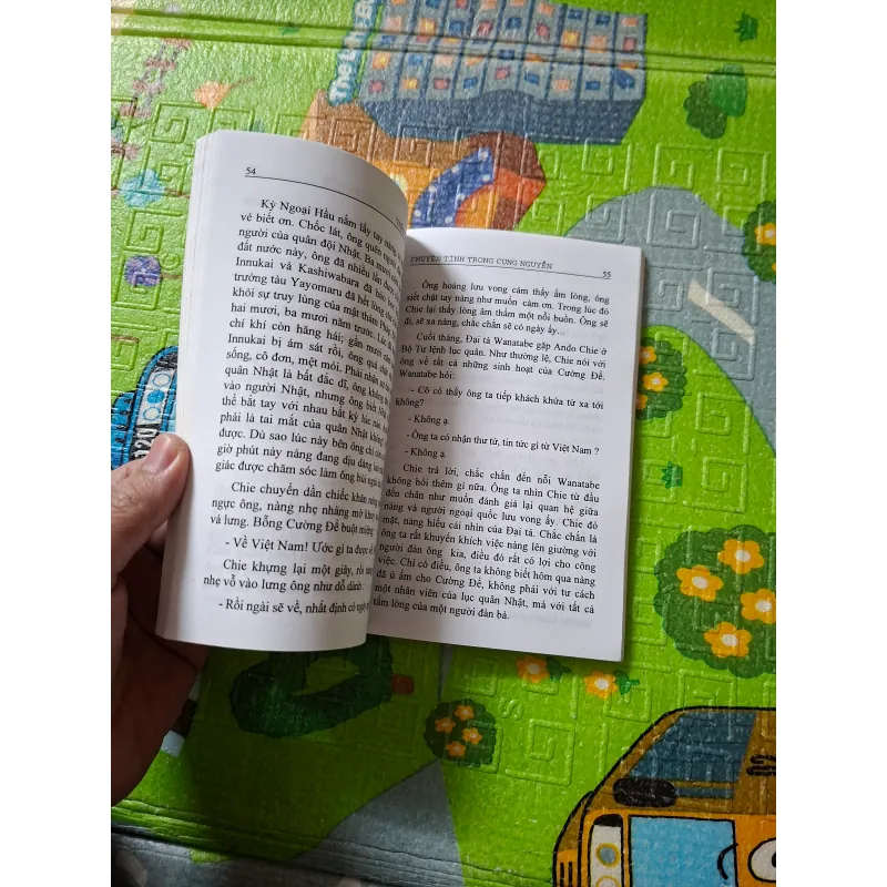 Chuyện tình trong cung Nguyễn  785184