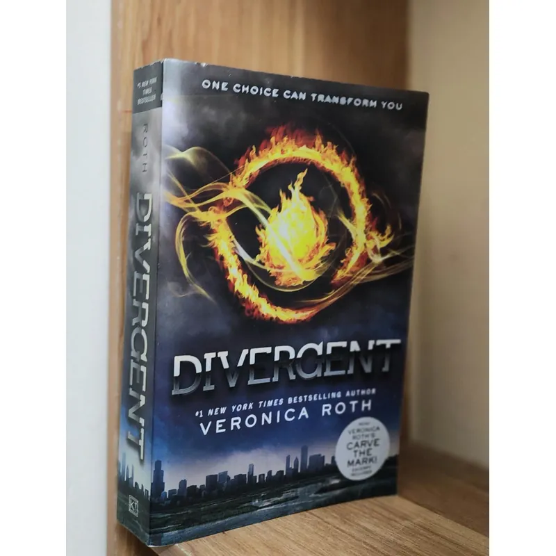 DIVERGENT - Veronica Roth 711762