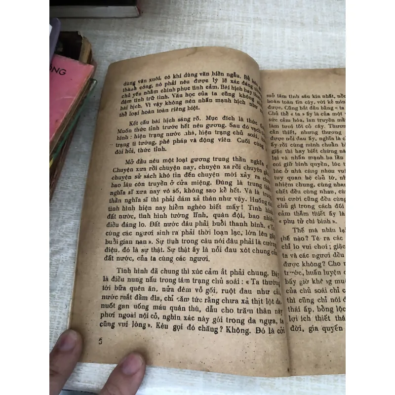 Giúp tìm hiểu những bài văn thơ cổ trong chương trình lớp 9 GDCD 995236