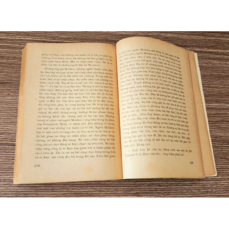 Tiểu thuyết TÌNH TRÊN NON CAO (nhà văn C. V. Gheorghu) - 286 trang 947869