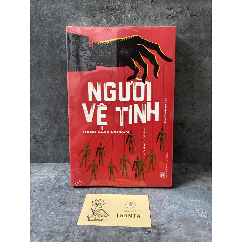 Người vệ tinh (tiểu thuyết trinh thám)- Hans Olav Lahlum- Mới nguyên seal 780301