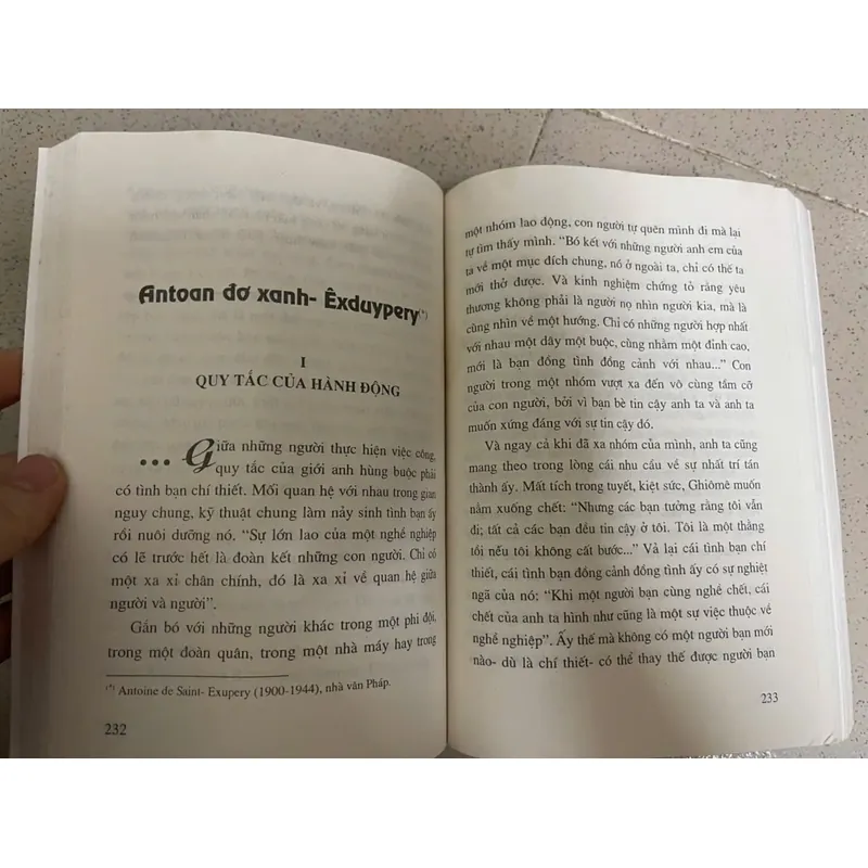 Chân Dung Văn Học 712171