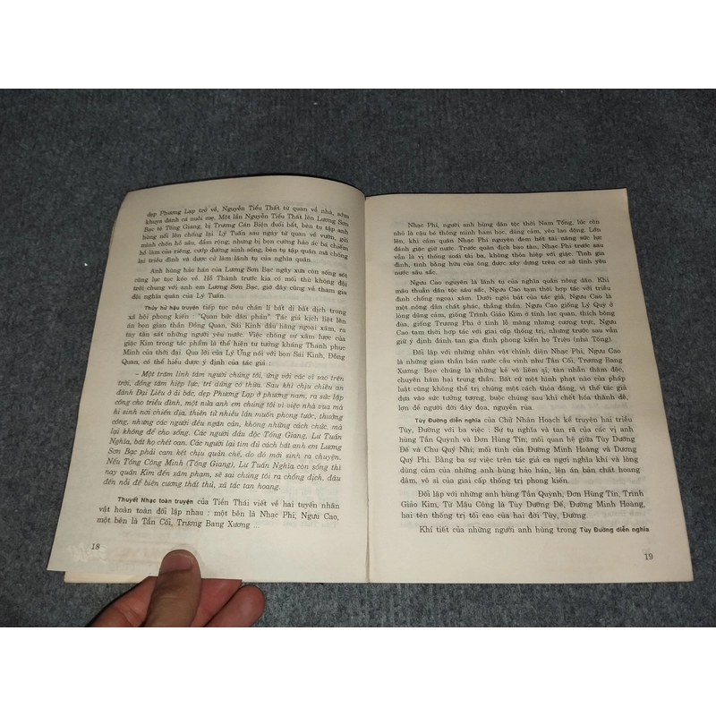 TIỂU THUYẾT CỔ ĐIỂN TRUNG QUỐC 551857