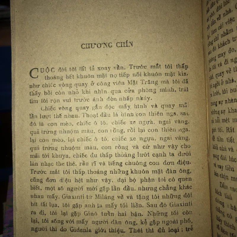 Cô gái thành Rôm - Moravia 958713