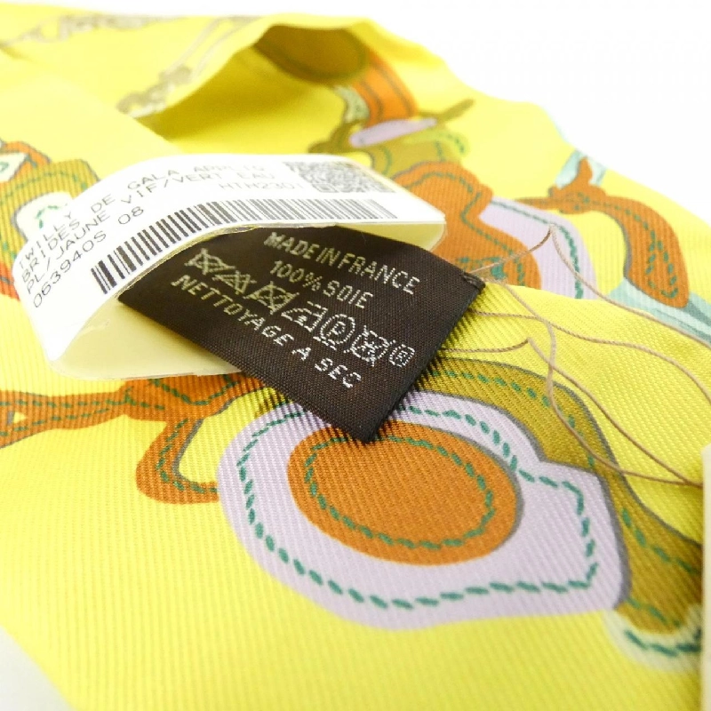 【Sản phẩm chưa sử dụng】Khăn quàng cổ Hermes BRIDES DE GALA APPLIQUE 063940S 624757