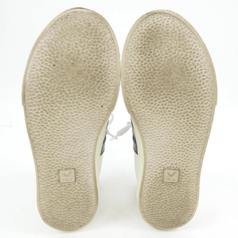 Giày sneaker VEJA - Hàng hiệu Authentic 906907