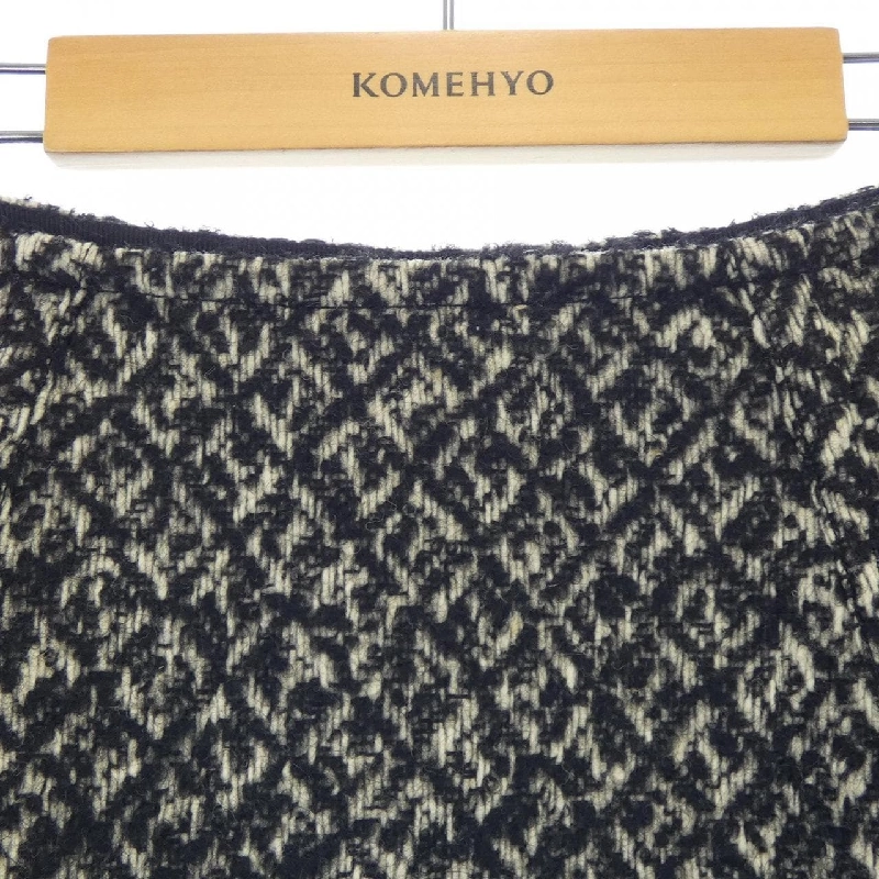 Giambattista Valli Skirt - Hàng hiệu Authentic 821501