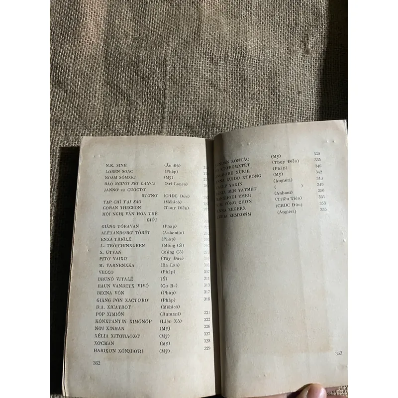 Tiếng nói của lương tri và trái tim - thơ thế giới về Việt Nam  600020